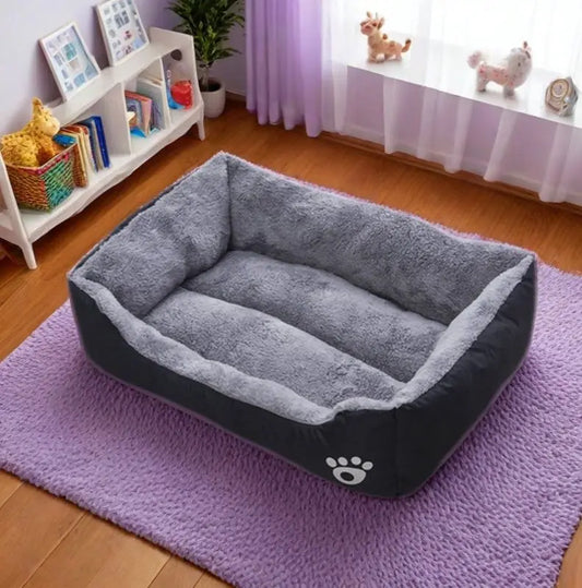 Black Pet Plush Bed Plush Non-Slip and Bite-Resistant